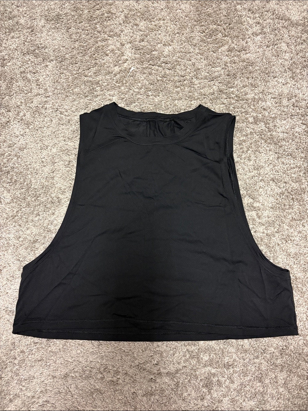Lululemon black crop muscle tee size 6